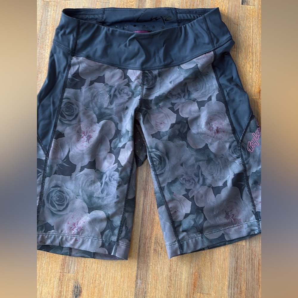 Troy Lee Designs woman’s bike shorts